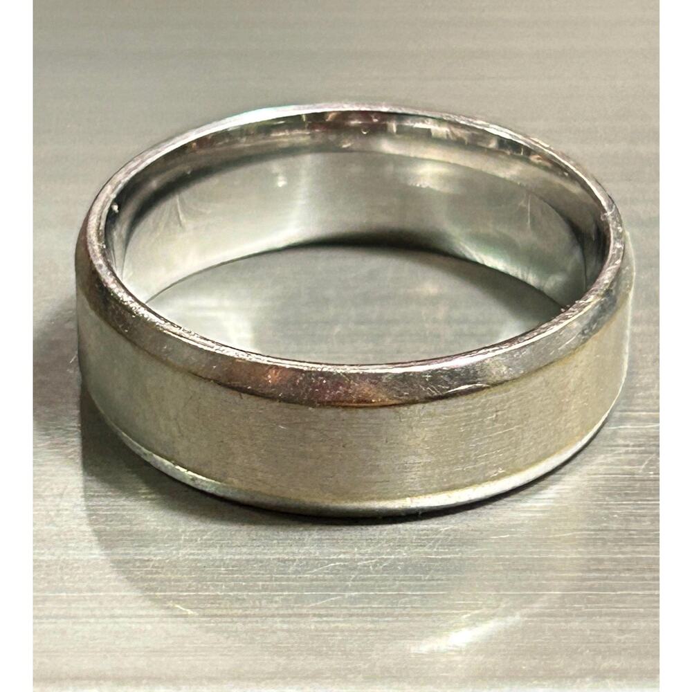 14k White Gold Unisex Band Ring, Size 10.65 fine jewelry
